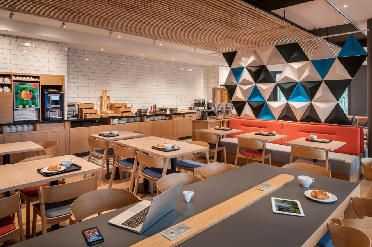 Holiday Inn Express - Marne-La-Vallee Val D'Europe By Ihg バイー・ロマンヴィリエ エクステリア 写真