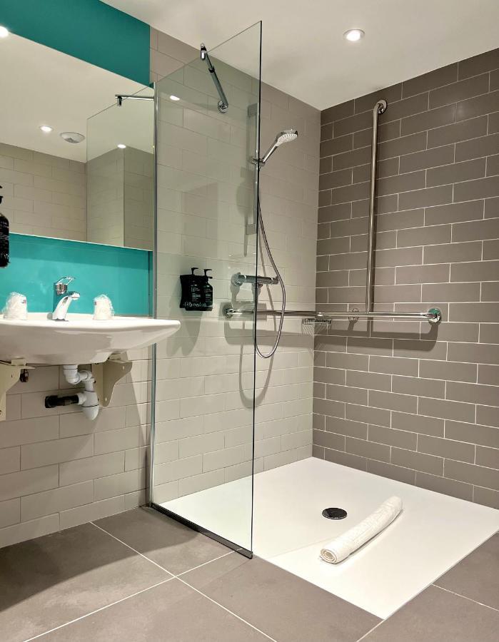 Holiday Inn Express - Marne-La-Vallee Val D'Europe By Ihg バイー・ロマンヴィリエ エクステリア 写真